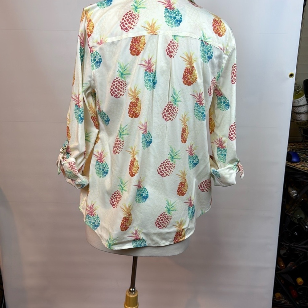 Chico's  pineapple no iron button down shirt, Size 1  (Medium 8) - Picture 2 of 6